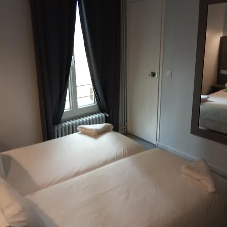 Du Globe 18 Paris
