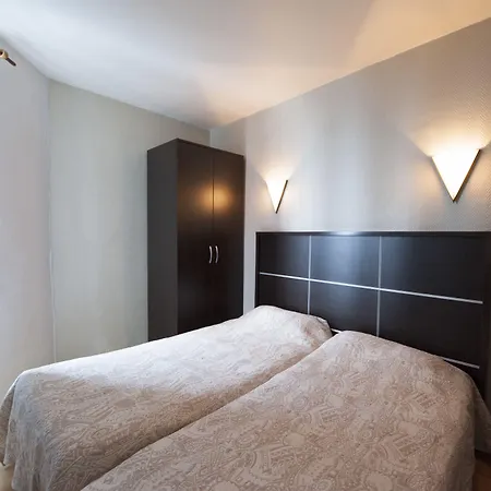 Hotel Du Globe 18 Paris