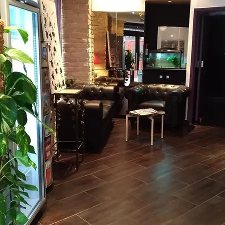 Du Globe 18 Hotel
