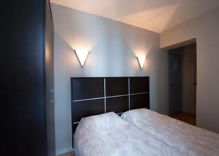 Hotel Du Globe 18 2*