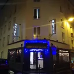 Du Globe 18 2* Parigi