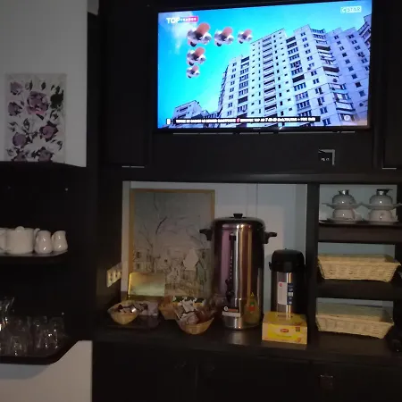 Du Globe 18 Отель